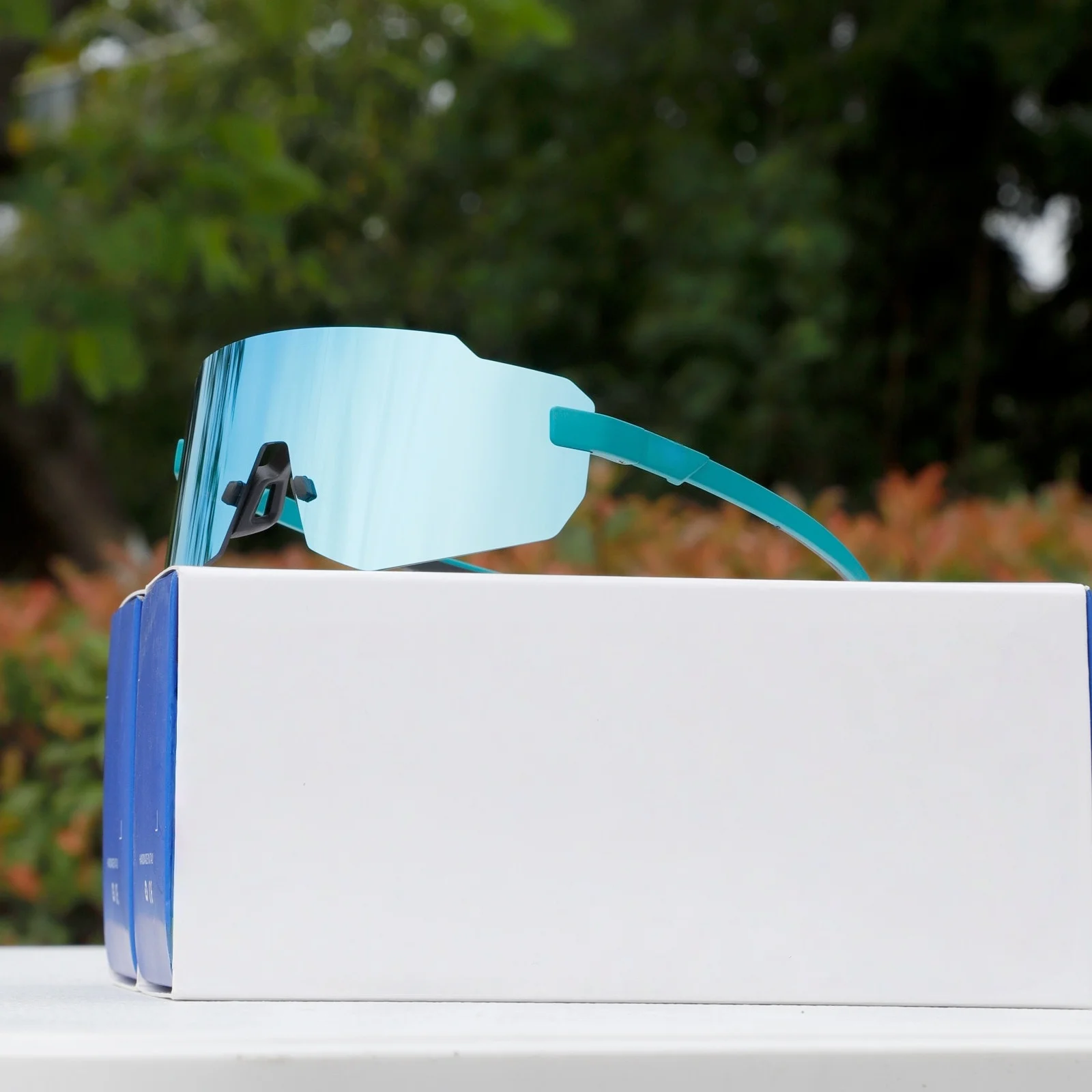 lunettes-de-cyclisme-d'exterieur-unisexe-lunettes-de-velo-de-route-et-vtt-lunettes-anti-vent-sans-monture-photochromiques-pour-le-sport-et-l'alpinisme