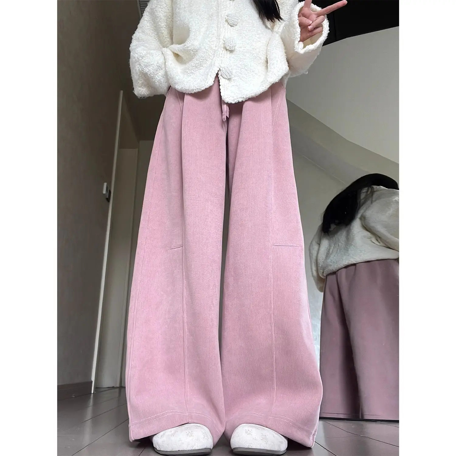 

Corduroy Curved Knife Wide Leg Pants for Women in Autumn and Winter 2025 New High Waisted Loose Fit with Velvet Sanitary Pants