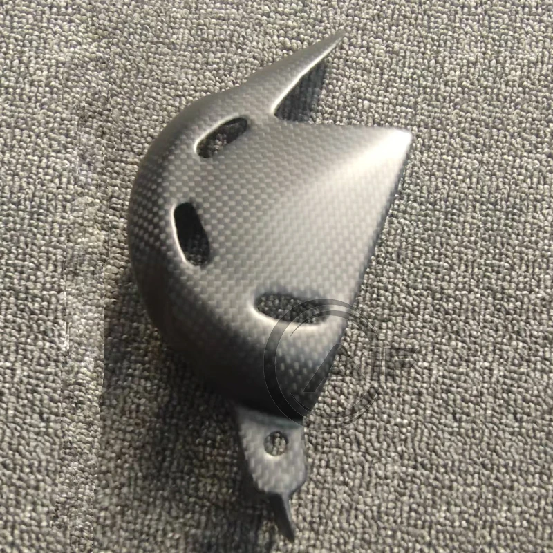 

100% Carbon Fiber Engine Chain Guard Sprocket Cover Fairing Motorcycle For DUCATI Streetfighter V4 V4S Panigale V4R 2018-2024