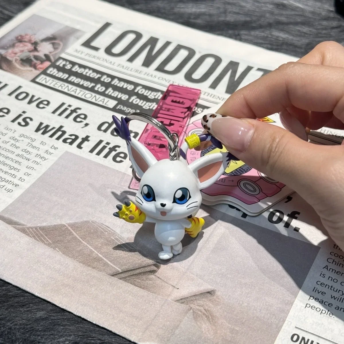 Anime Original Digimon Schlüsselanhänger Agumon Gabumon Q-Version Limitierte Figur Modell Spielzeug Rucksack-Anhänger Deko-Kollektion für Fans Geschenk – Detail 6
