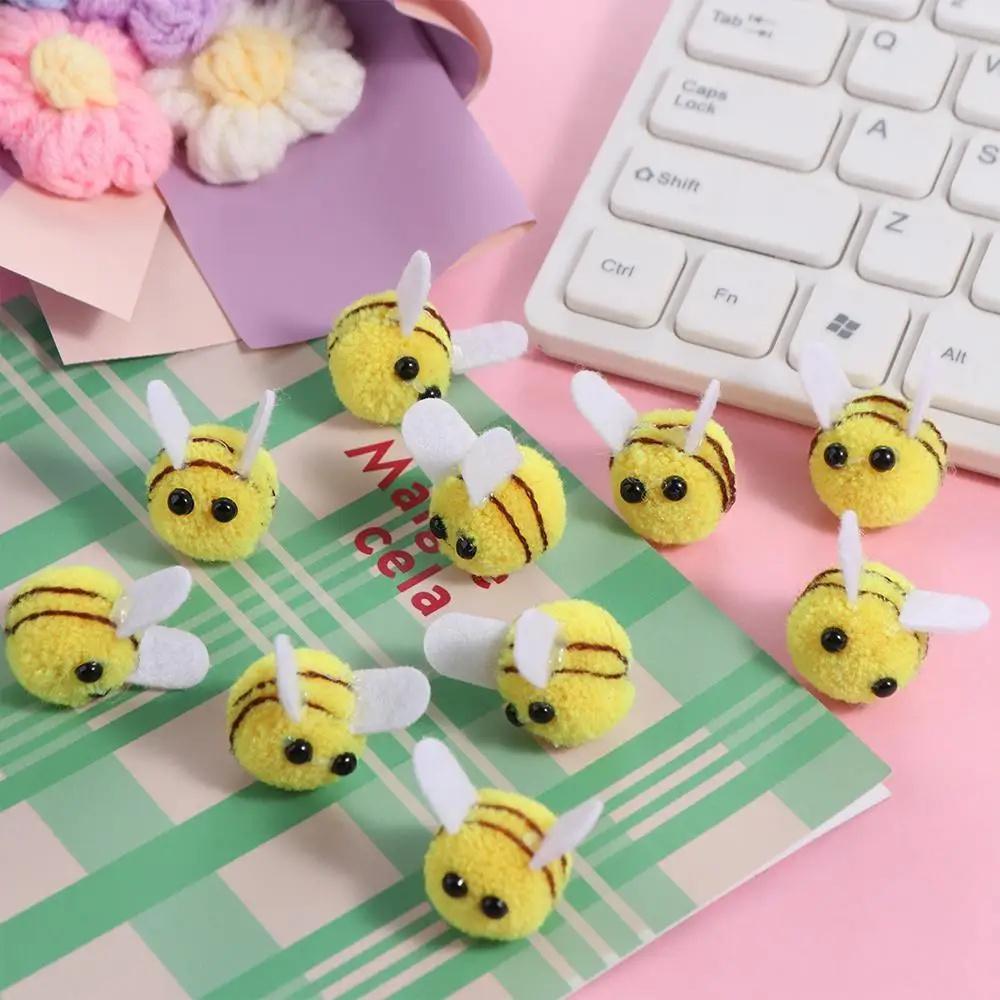 10pcs Handwork Yellow Wool Felt Little Bee Felt Ball Cute Artificial Bees Crafts Creative Mini Bee Clothing Decor