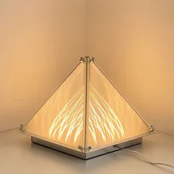 Estilo nórdico lâmpada de mesa LED pirâmide, arte moderna, sala de estar, sofá, quarto, hotel, cabeceira atmosfera, luz, lâmpada de mesa