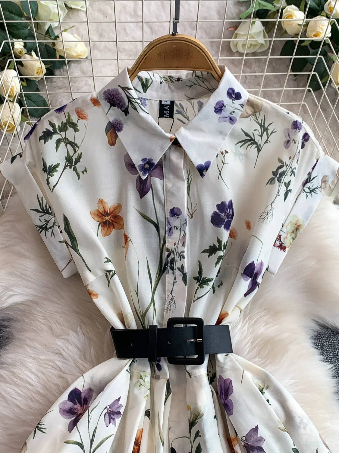 กระโปรงยาวทรงเอไลน์ผ้าชีฟองพิมพ์ลายดอกไม้ รุ่น Vaion Sle สำหรับผู้หญิง ช่วยกระชับเอวและพรางหุ่น พร้อมกระดุมด้านหน้า