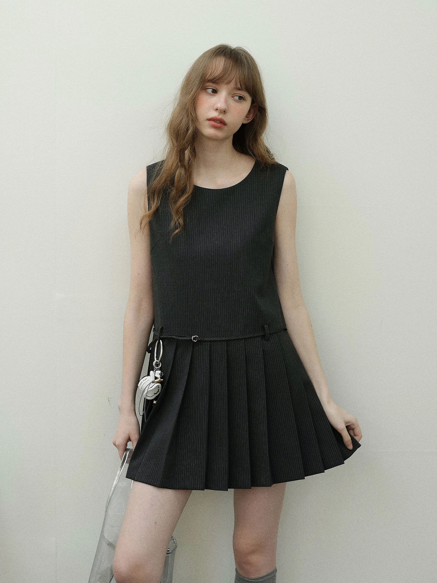 

Платье-сарафан с низкой талией и полосками Dr ay Mist в стиле колледж, коллекция весна, женская мода