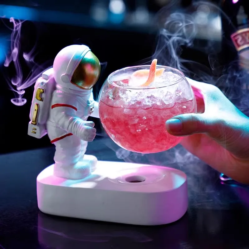 

250ml Creative Astronaut Cocktail Glasses Personalized Juice Beer Luminous Mixed Wine Cup Special Drink Glass Bar Accessories