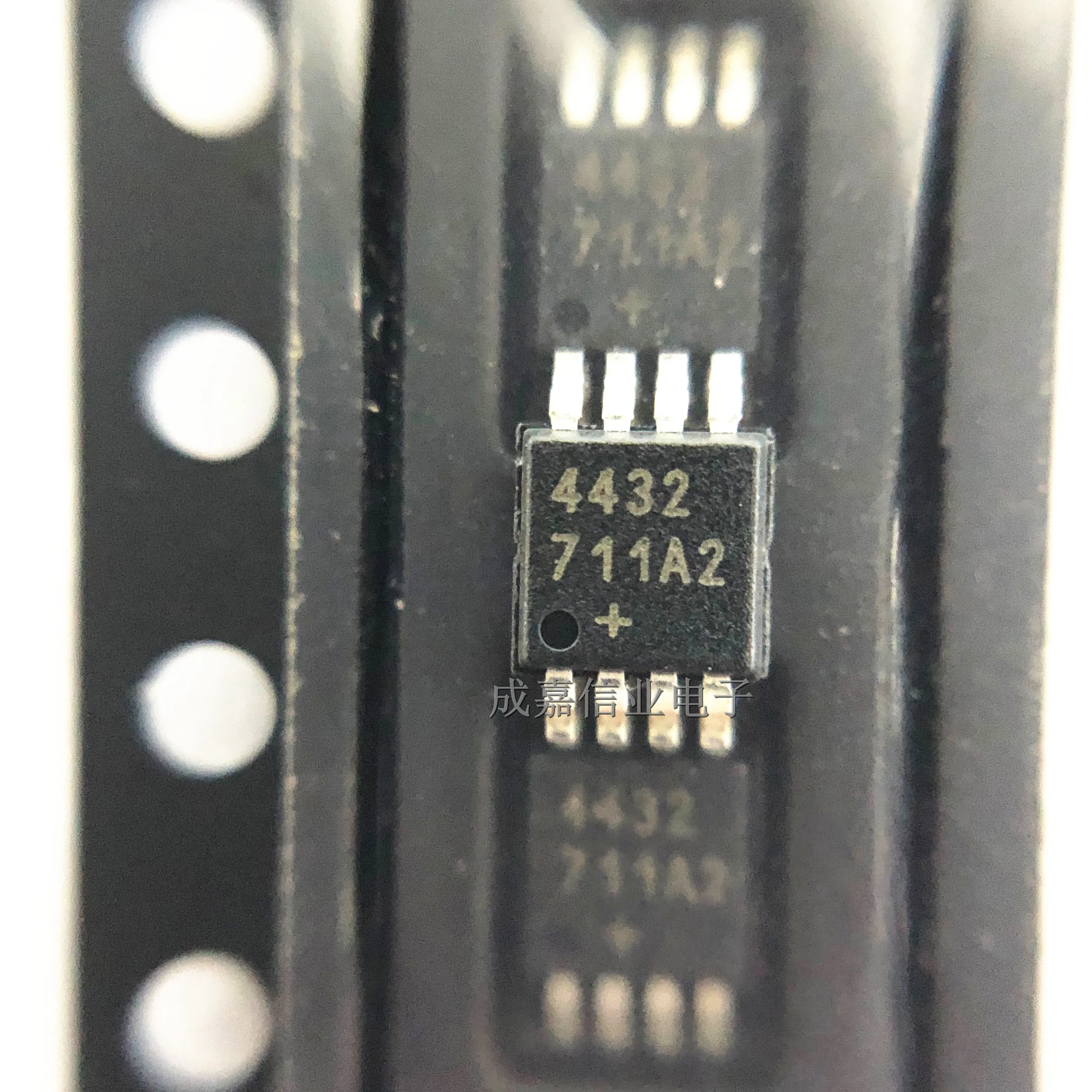 T & R MSOP-8 마킹, 4432 디지털-아날로그 컨버터, DAC 작동 온도:- 40 C-+ 85 C, DS4432U, 로트당 10 개