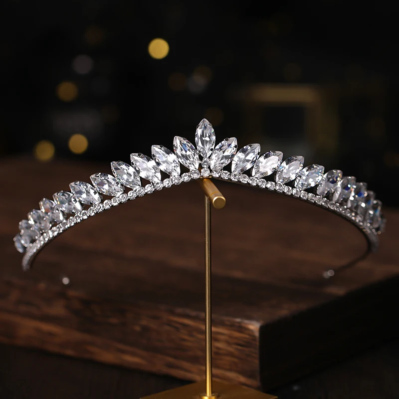 Exquisite Crystal Rhinestone Crown Wedding Accessories Tiara Head Jewelry For Bride Princess Hairband Queen Diadem Silver Color