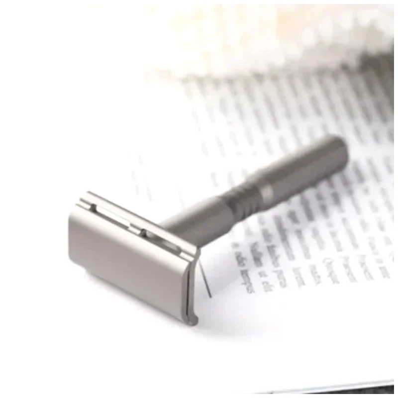 YAQI Ghost Titanium Light Weight Safety Razor 0.70mm Blade Gap Men Shaving Products Mens Gift