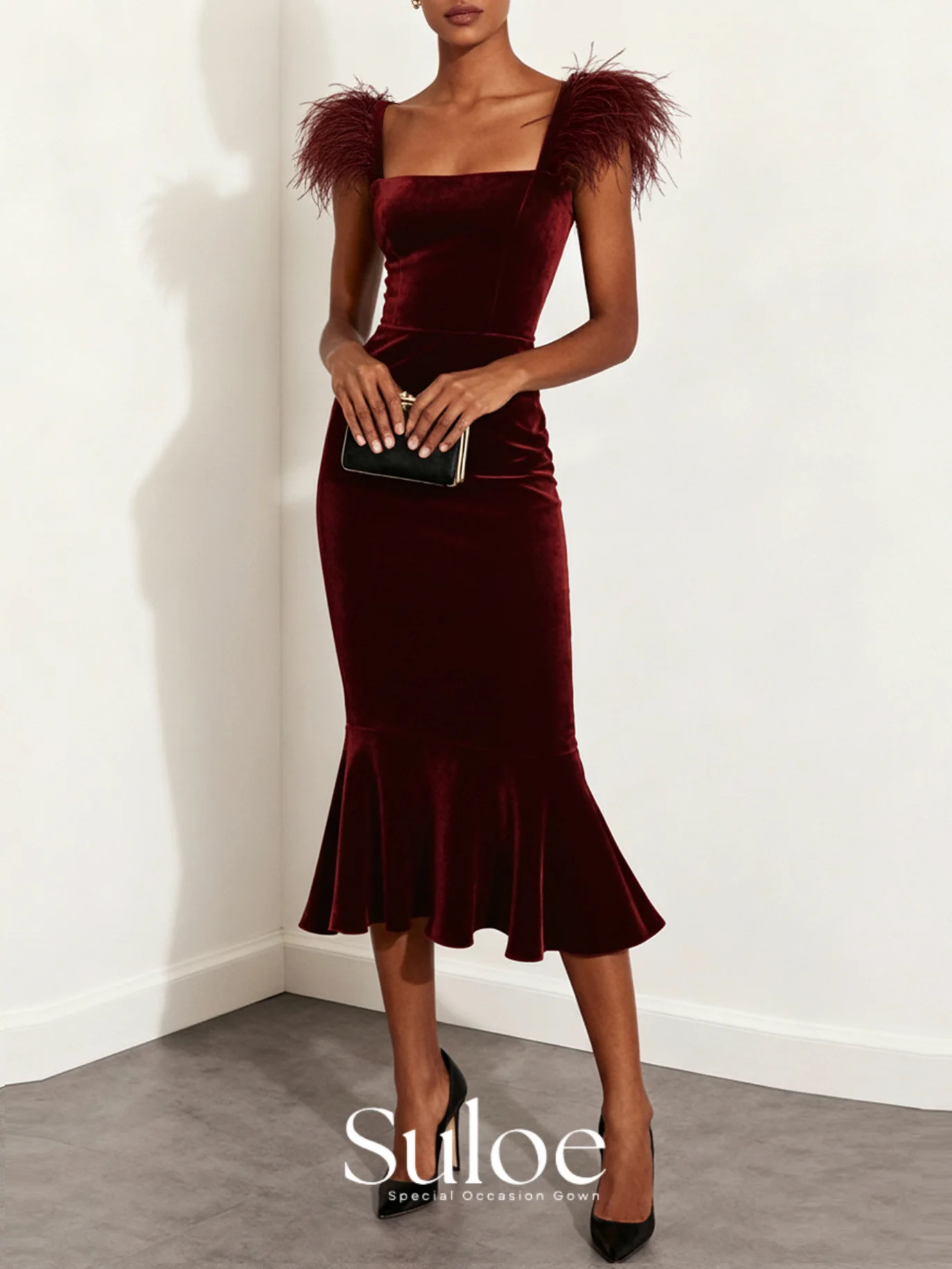 Suloe Feather Mother of Birde Dresses Wedding Velvet Elegant Evening Dress Burgundy Ruched Prom Party Gowns Customized