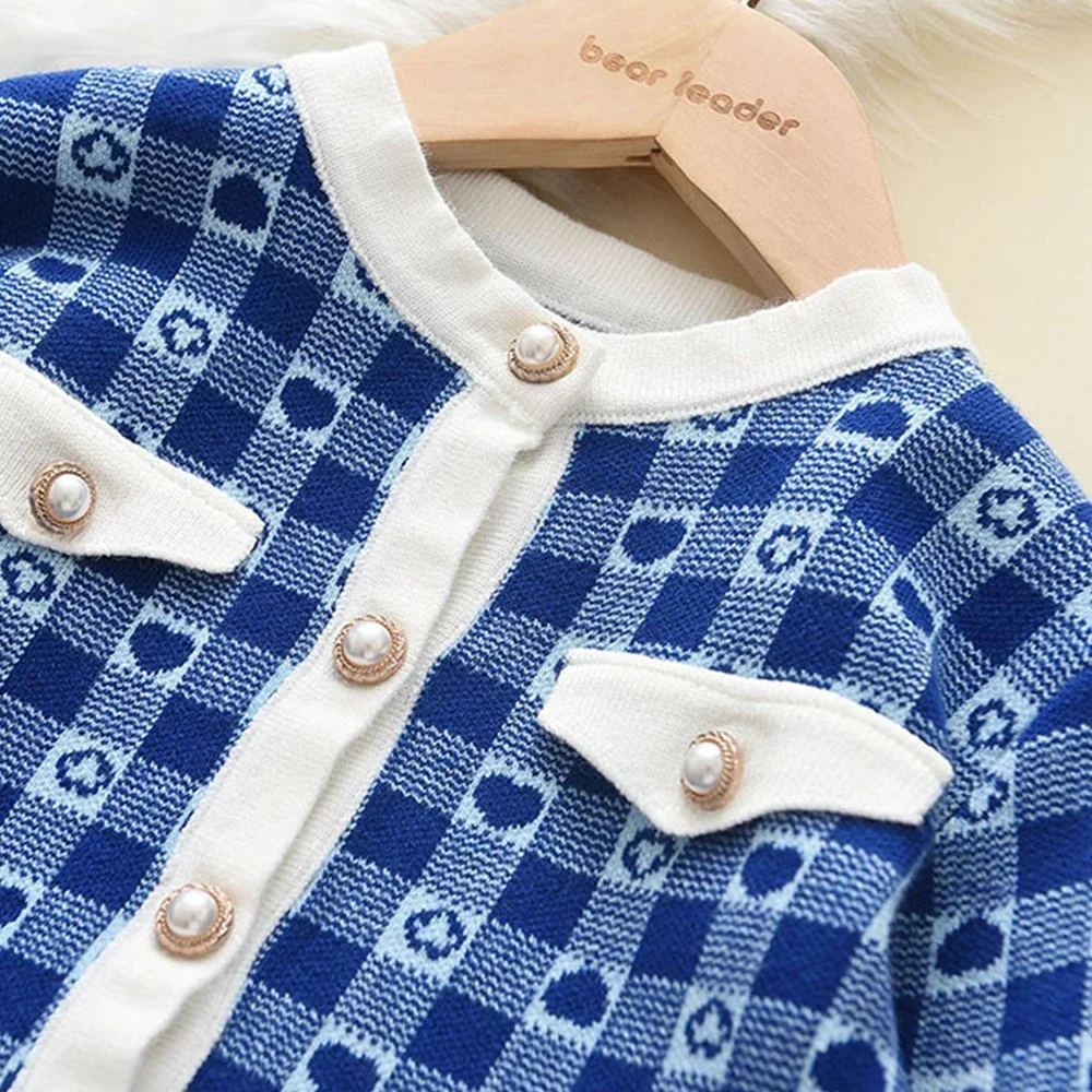 Autumn and Winter Girls Clothes Checkered Love Printed Sweater Sets Single Breasted Cardigan Top+bow Skirt kids clothes