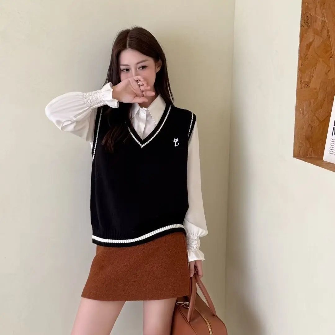 2026 Autumn Winter New Preppy JK Knit Sweater Vest Women Fashion Sleeveless Outerwear Stylish Design Casual Top