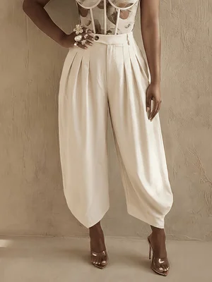 Damen Creme High-Waist Haremshose Plissierte Ballonhose Elegante Party-Abendhose aus Satin mit Taschen – Detail 2