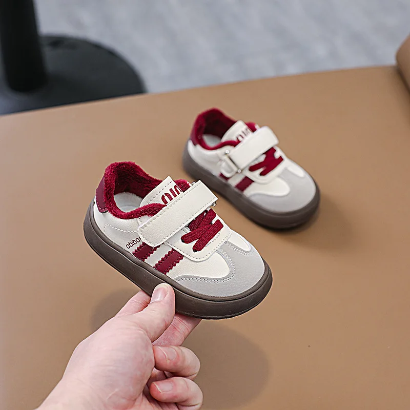 Wiinter New Kids Fashion Design Walking Shoes Sneakers White Non-slip Casual Shoes Boys Girls Breathable Outdoor Board Shoes