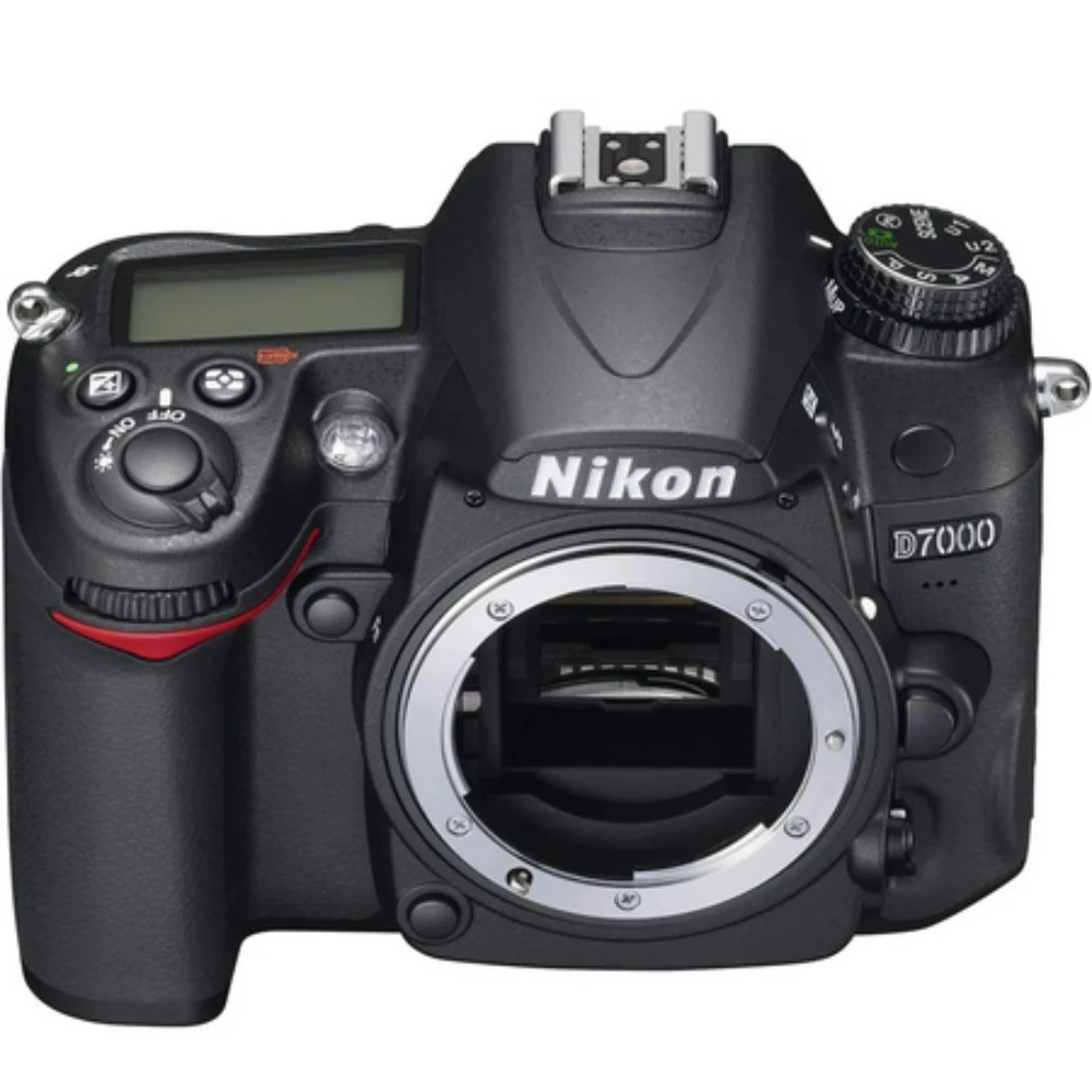 Nikon D7000 with 18-105mm Lens DSLR Camera Kits