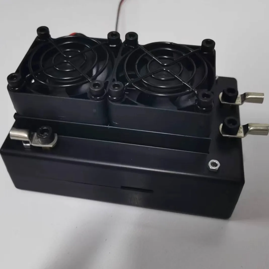 12V-33V 200A Bidirectional Brushed ESC High Power Suitable for 2S-7S Small Dolphin Motors Used in Trawlers Model Boat