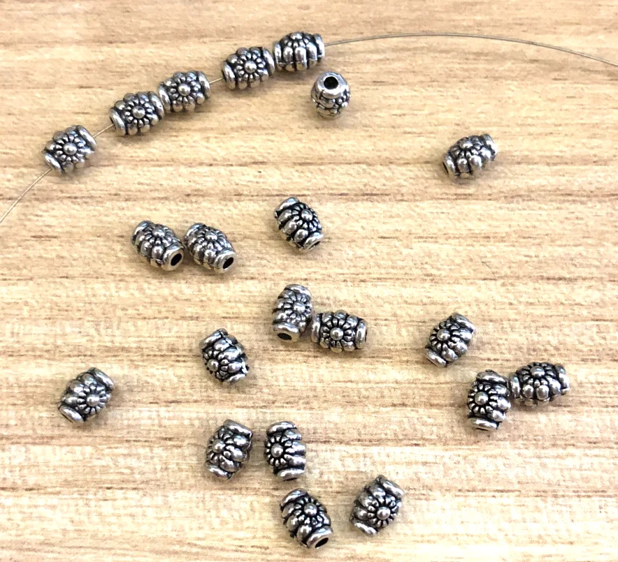 

100pcs 3.7*3.7*5mm, hole 1.1mm Alloy metal vintage spacer beads for jewelry handmade HW2616