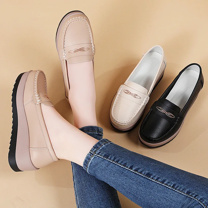 All Match Comfortable Breathable Shallow Flats Women's Loafers Spring Autumn 2026 Women's Soft leather Shoes Driving Moccasins