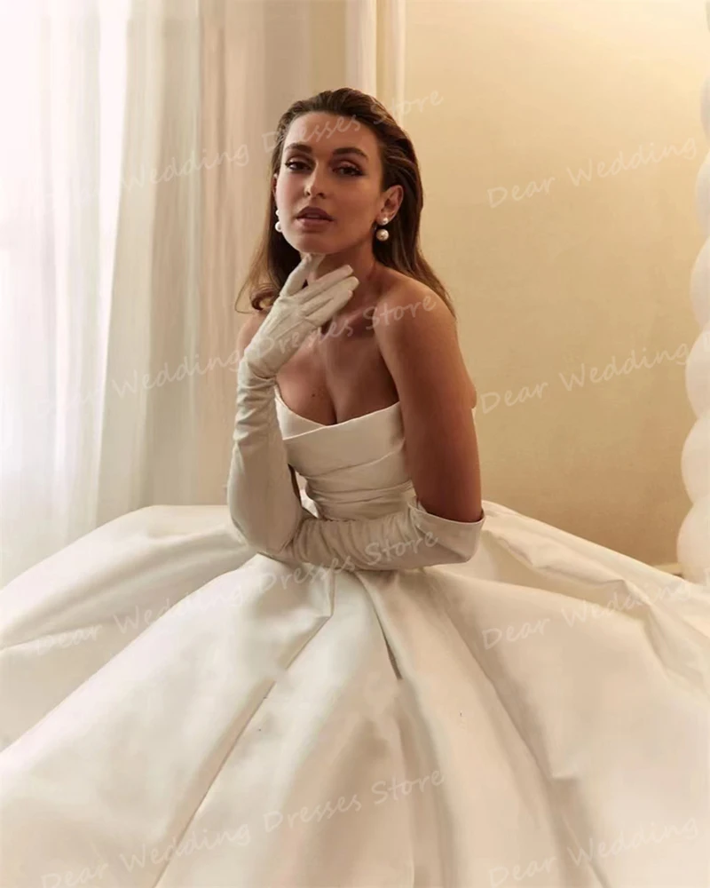 Abiti da sposa eleganti una linea Sexy scollo A barchetta per le donne abiti da sposa senza maniche pieghe in raso abiti formali Robe De Mariée slimays