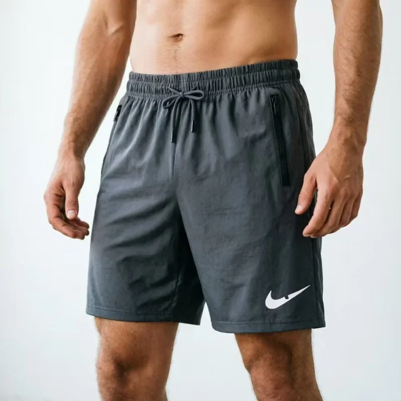 

Summer men's casual shorts are comfortable and cool. Four-way stretch outer shorts are comfortable and versatile.
