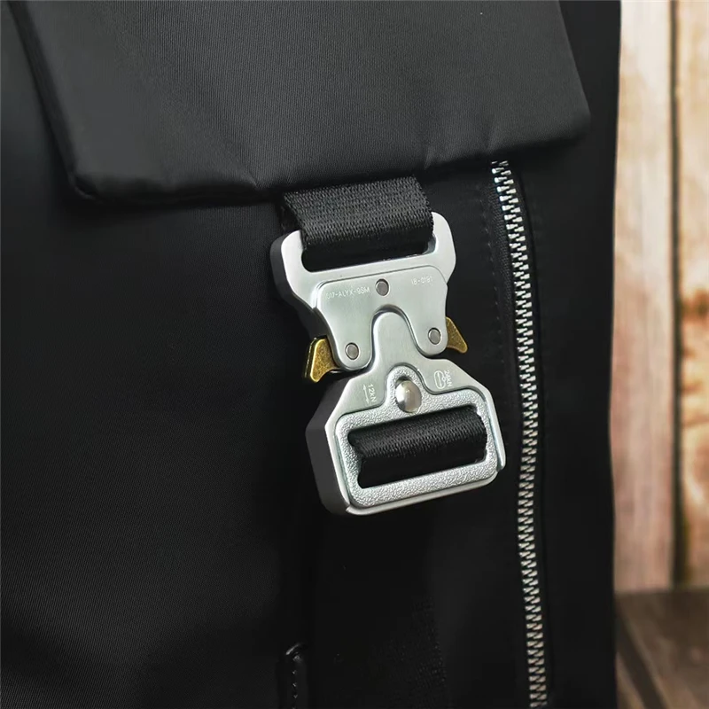 Ins All Seasons 1017 Alyx 9sm Backpacks Men Women Black Outdoor Travel Metal Socket Letter Logo Zipper Opening Nylon Bags