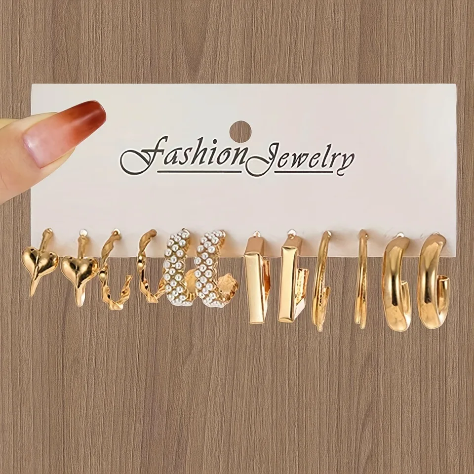 

Faionable Geometric Metal Square Ladies Earring Set C-ape Sensation Ear Hoops Cross Crown Roman Numeral Patterns ex