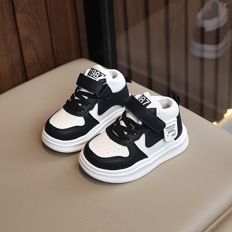 Crianças botas de tornozelo 2025 outono meninos meninas confortáveis antiderrapantes plataforma ao ar livre botas de algodão crianças alta superior da criança sapatos de skate