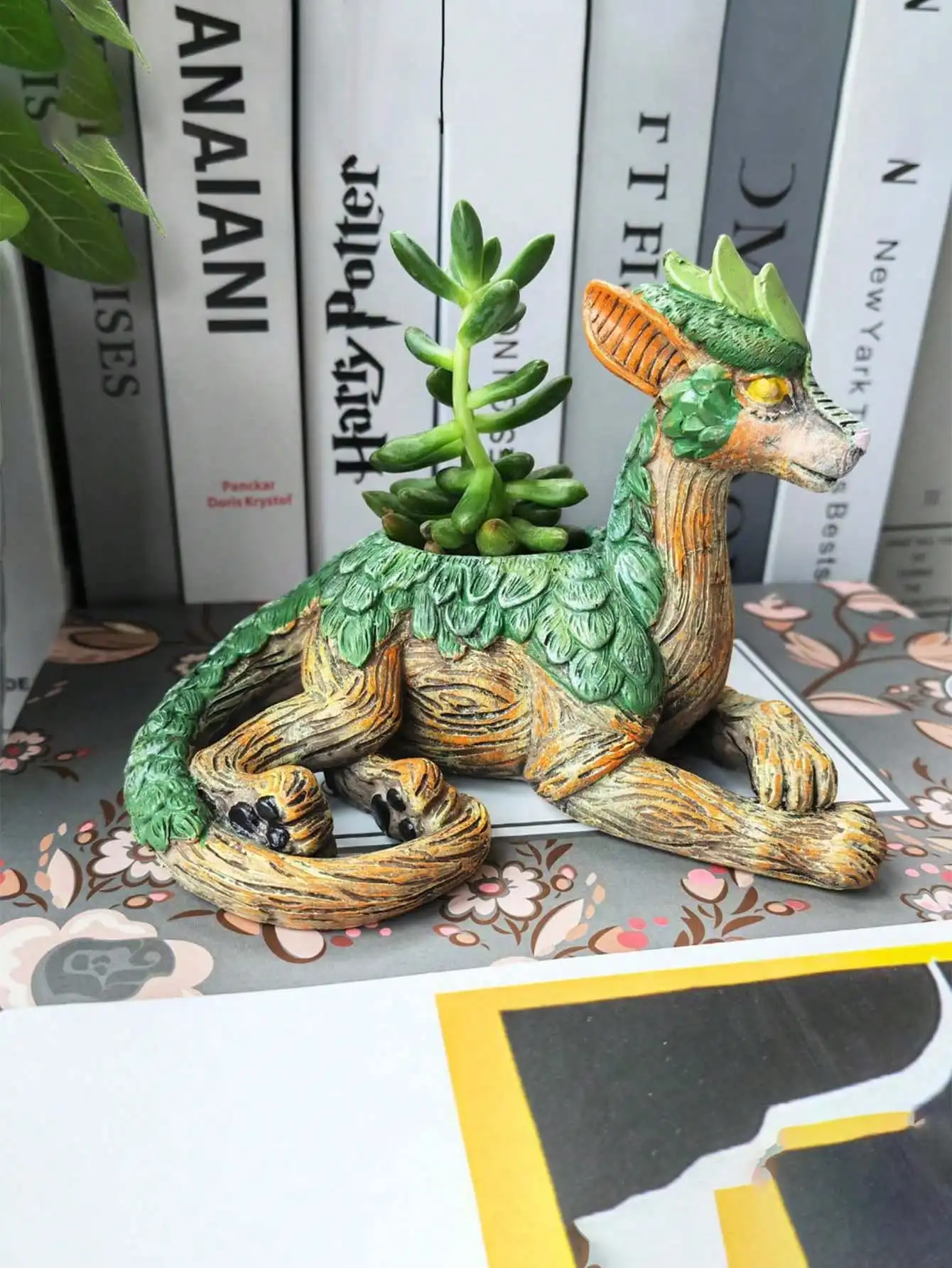 

1pc Tree Dragon Resin Planter: For Succulents/Garden/Desk, Gift for Nature Lovers (Birthday/Grad)