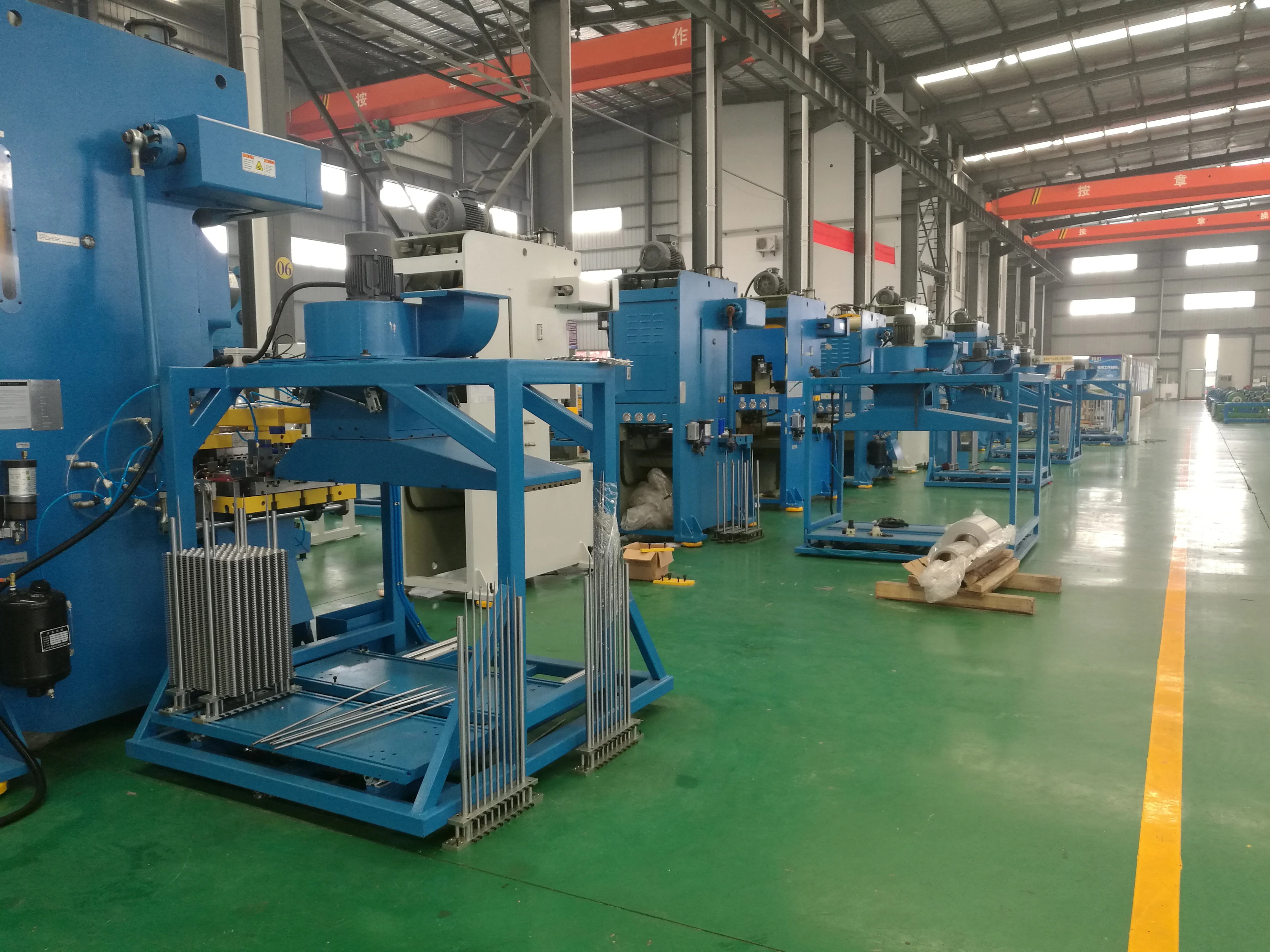 Hot Seeling Hochgeschwindigkeits-Vollautomatische Stanzmaschine für Kupferflossen