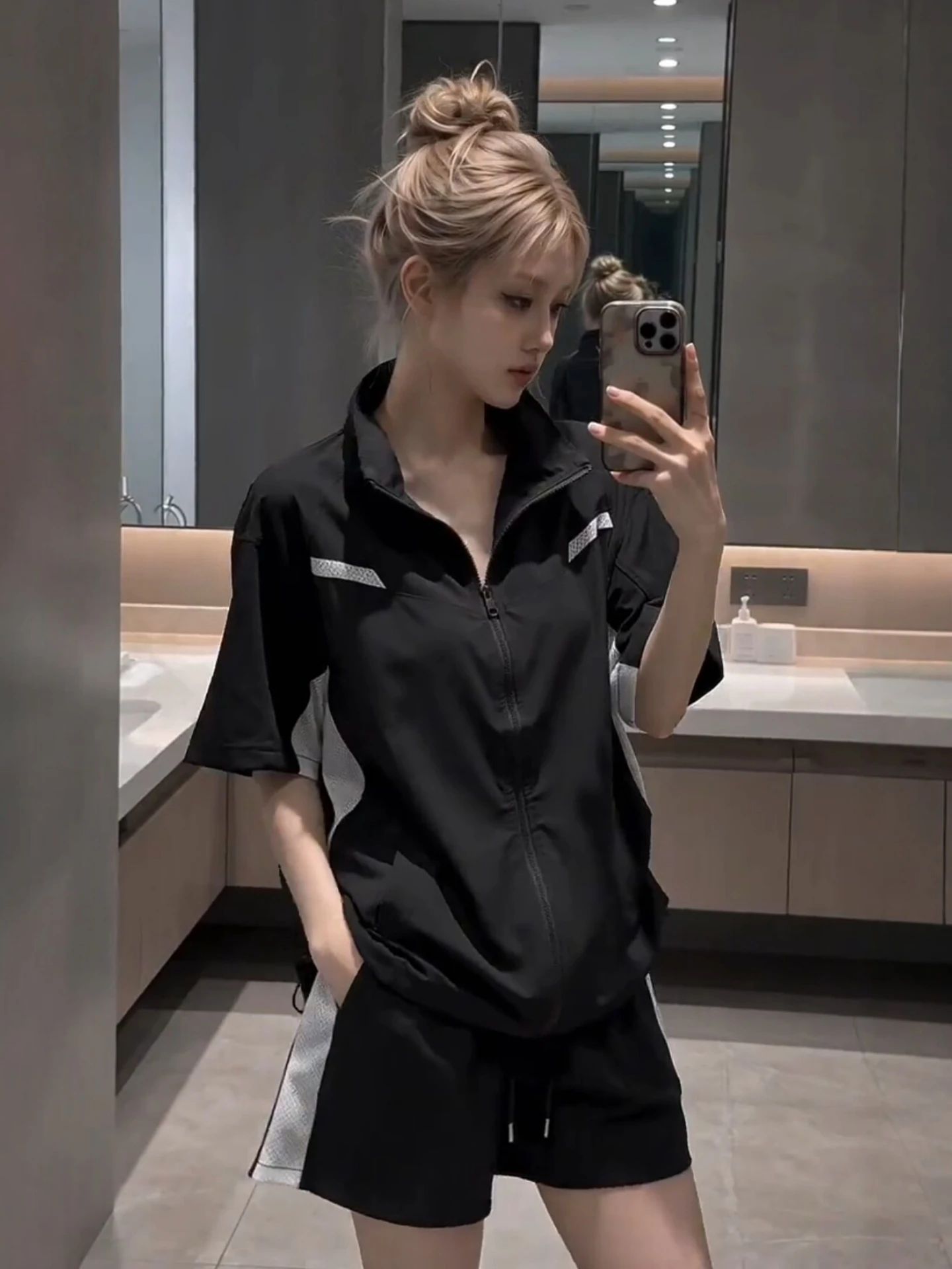 日焼け止めアイスシルク薄手半袖tシャツ＆ショートパンツサイクリングツーピースセット男女兼用夏速乾パッチワーク