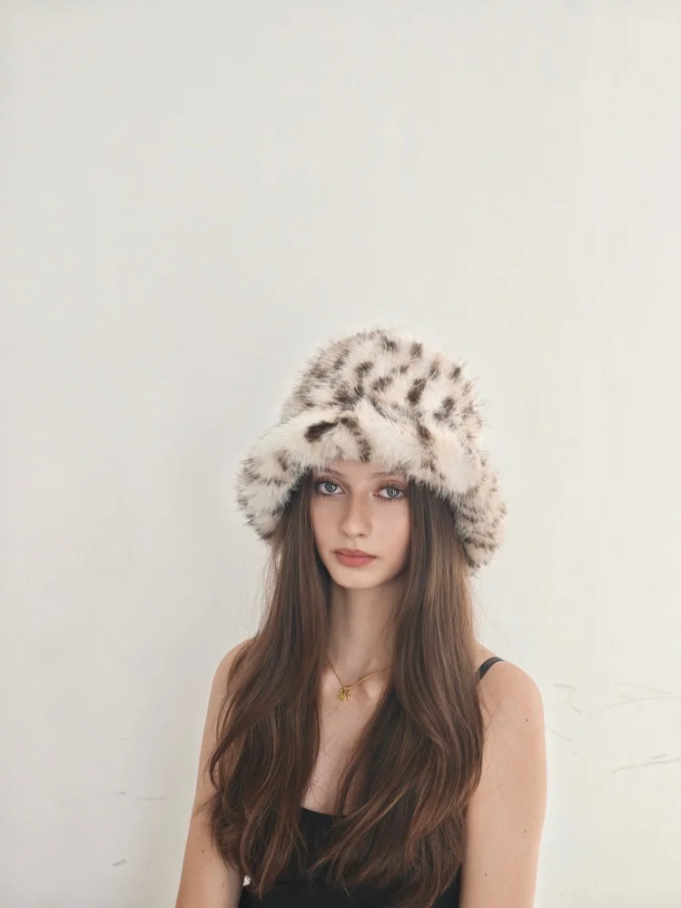 여성용 인조 모피 레오파드 프린트 버킷 햇 - 따뜻한 겨울 패션 액세서리, 동물 무늬가 있는 부드럽고 푹신한 모자, 스타일리시하고 멋진