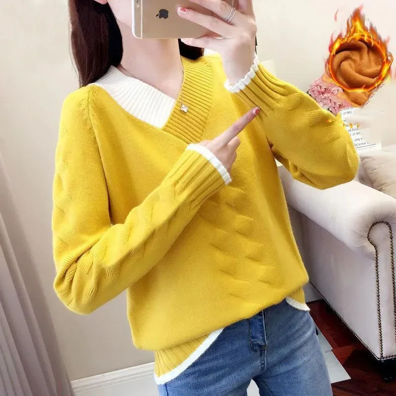 New Autumn and Winter Fashion Korean Version Lazy Style Color Blocking V-neck Plush Loose and Versatile Women's Knitted Sweater