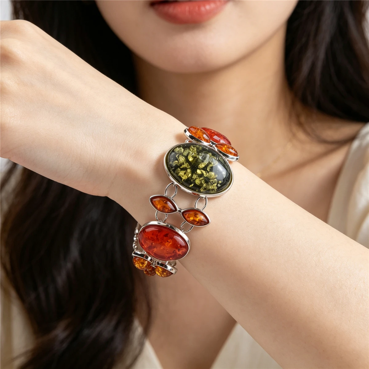 Boho Ethnic Multicolor Oval Amber Resin Bracelet Women Indian Vintage Statement Silver Color Toggle Clasp Bracelet Party Jewelry
