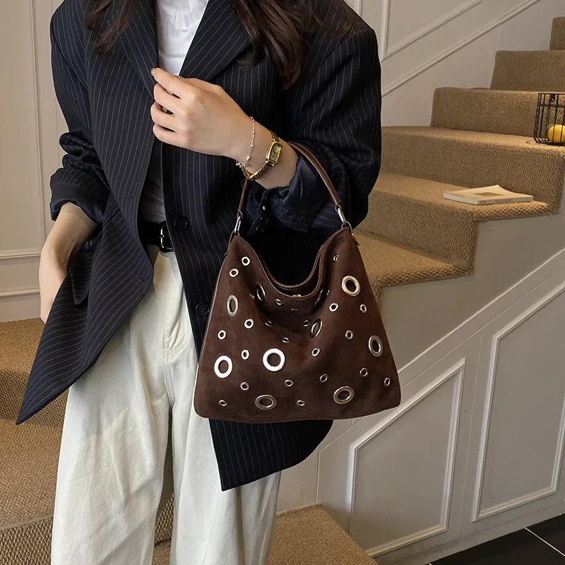 

2026 Women's Vintage Bucket Bag, Soft Leather Tote with Drawstring, Spacious Multi-way Shoulder Bag for Casual Daily Commute