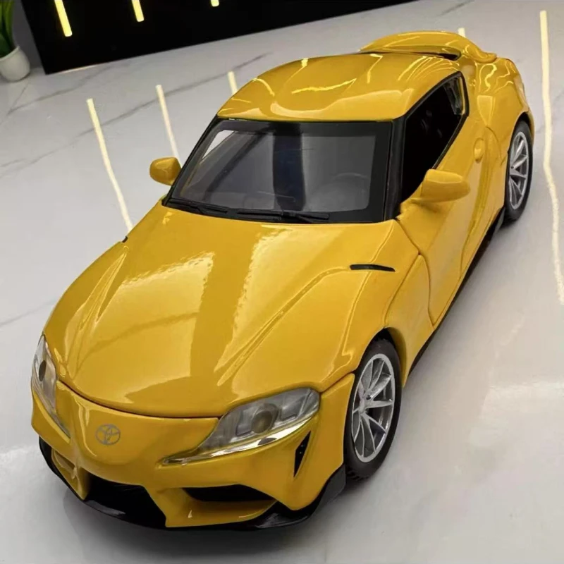 

1:32 TOYOTA GR SUPRA Fast & Furious Supercar Alloy Car Model Sound and Light Pull Back Children's Toy Gifts Diecast Toy car A161