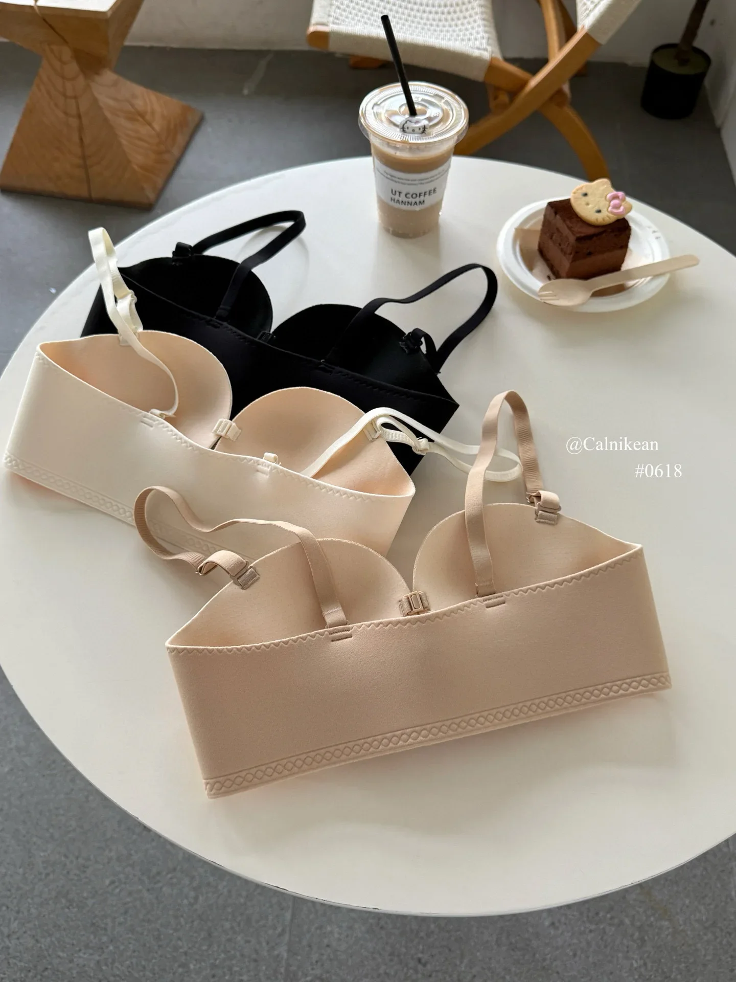 Modischer, seitlich gekreuzter, trägerloser Bandeau-BH mit Schnallendesign, bequemer, stützender Push-up-BH für Damen – Detail 11