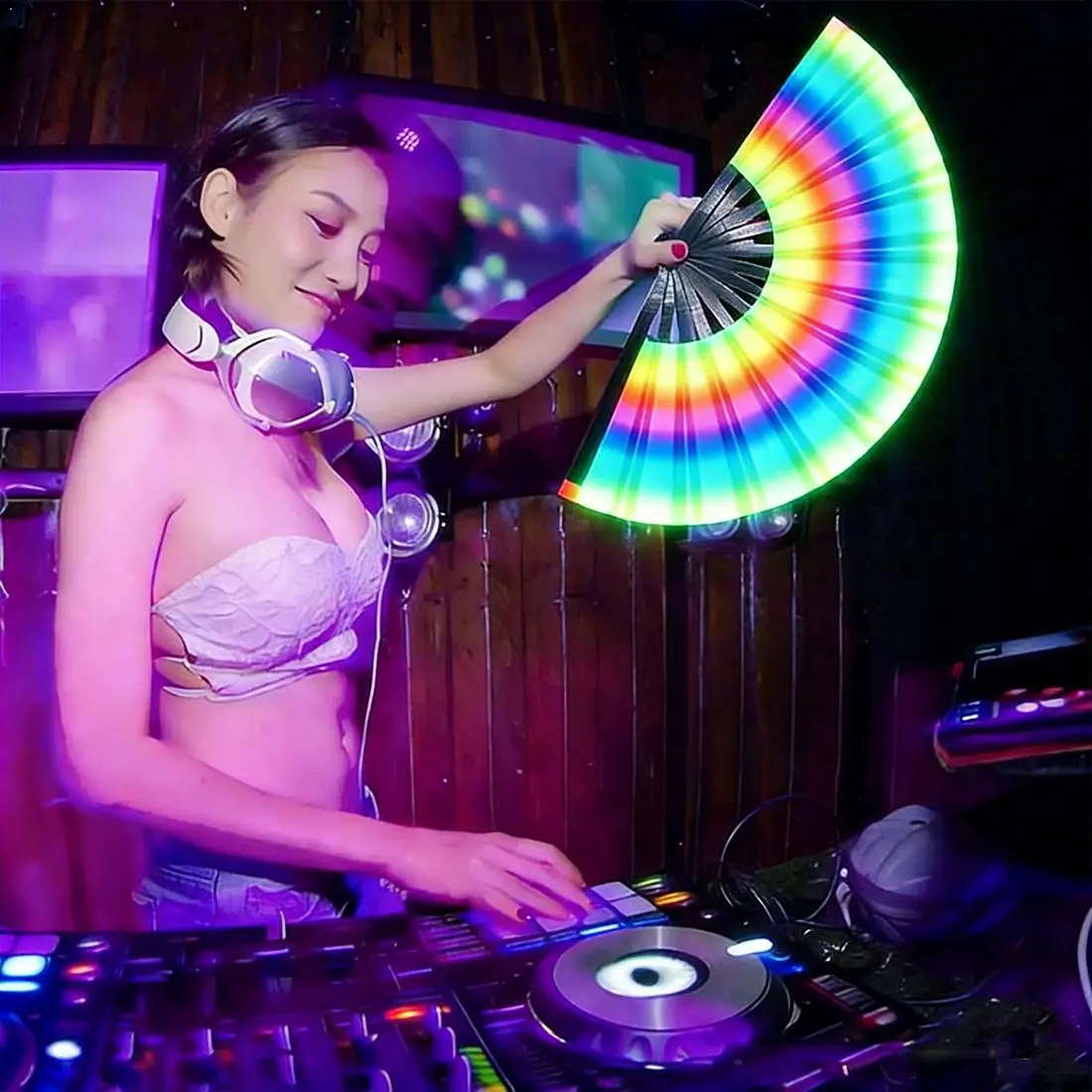 Large Folding Hand Rave Fan Chinease Gradient Colorful Snap Sound Foldable Chinese Kung Fu Festival Line Dancing Stage Decor Fan