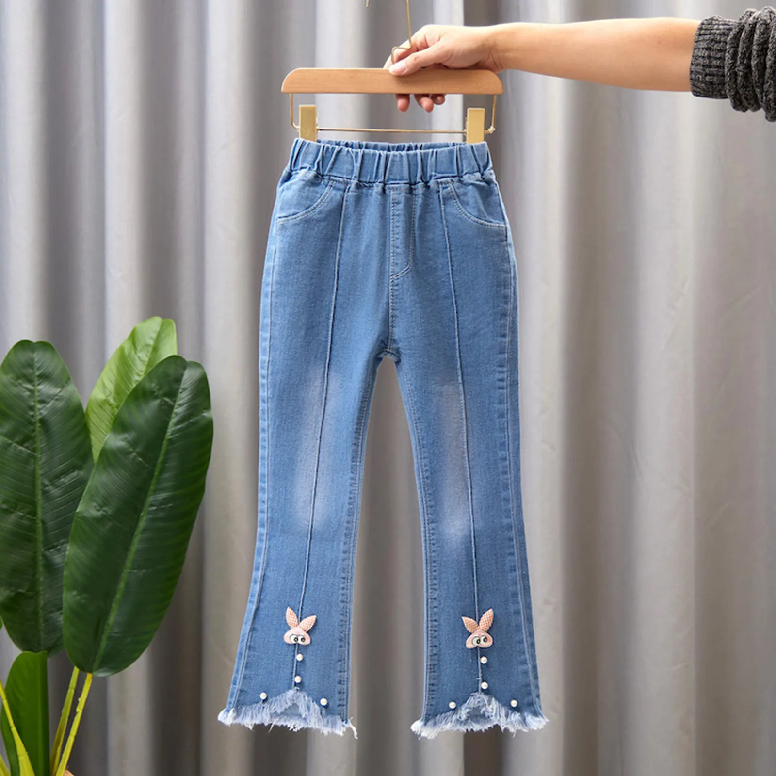 Girls Jeans Pants New Kids Denim Trousers Children Loose Flared Pants Spring Autumn Baby Girls Cute Casual Pants 4-10 Years