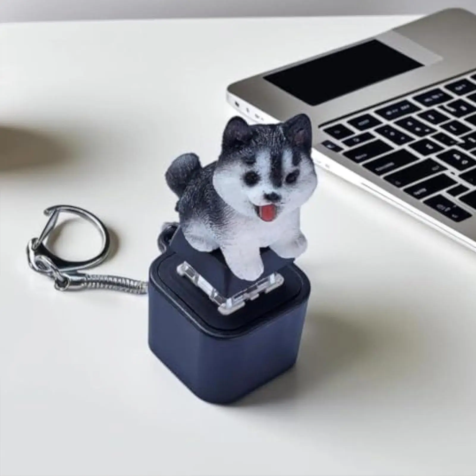 キーボードフィジェット LED ライト 充電式 ポータブル チャーム ストレス解消具 ライト付き 大人 男の子 女の子 家族 旅行 バックパック用