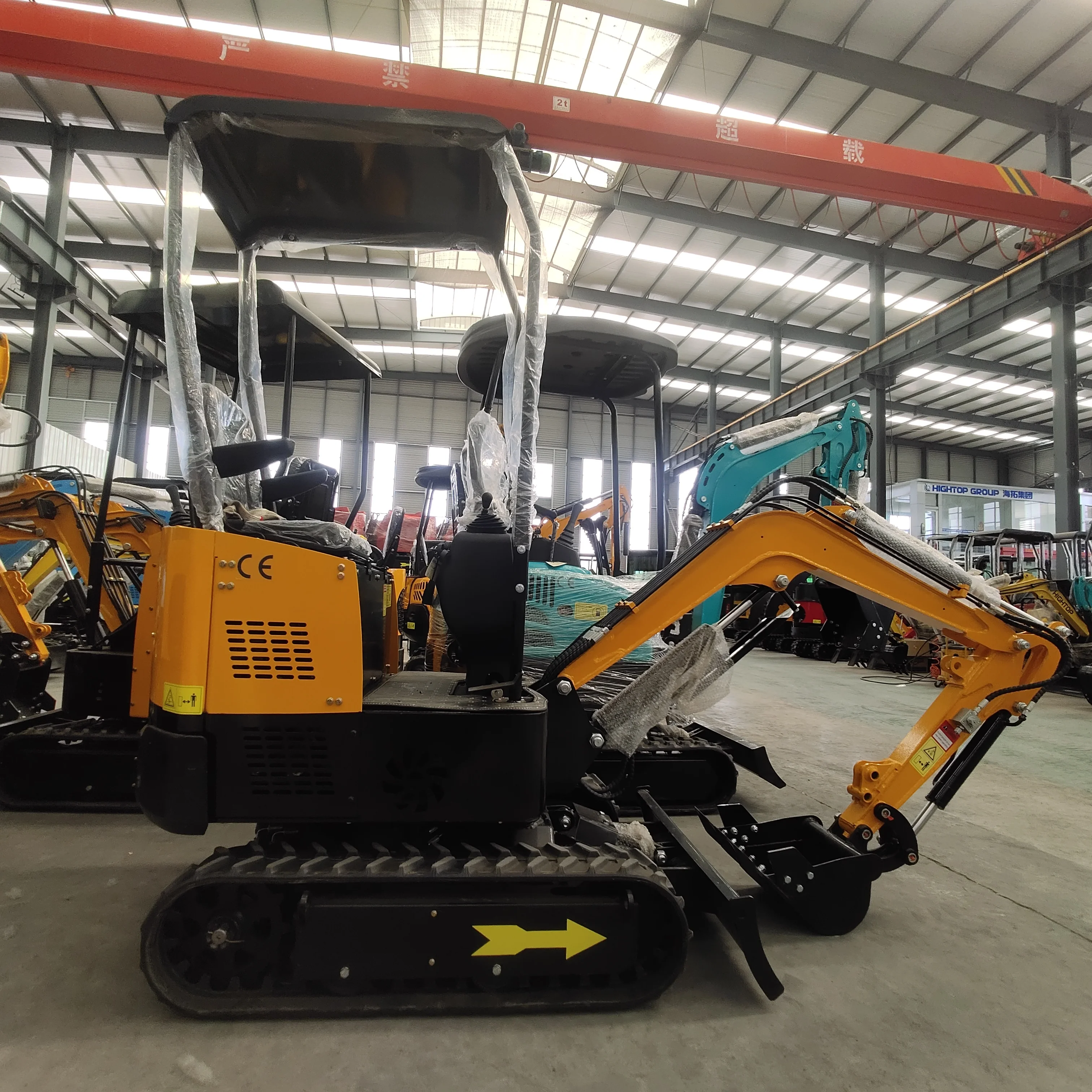 Customized type Construction Machine 1000kg Mini digger Truck Small Crawler Excavator With Closed Cab and Hydraulic thumb clamp