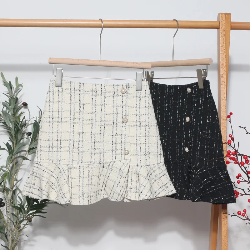 

Women's autumn/winter plaid tweed half skirt 2025 new high waisted and buttocks wrapped A-line skirt