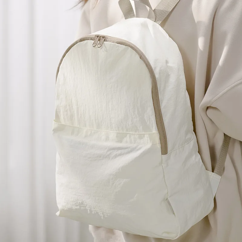 Polyester lightweight foldable backpack travel waterproof backpack can be carried backpack