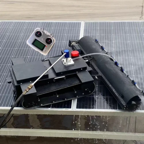 Photovoltaic cleaning robot remote control high pressure cleaner to clean solar panels