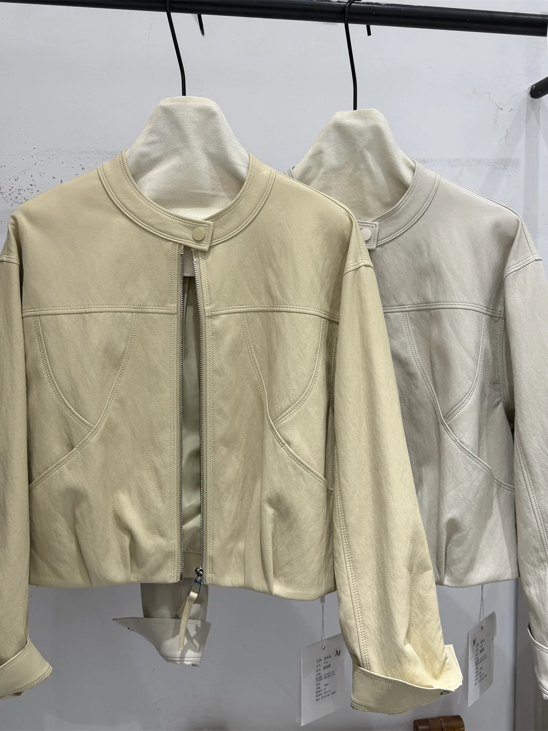 

Slimming Motorcycle Jacket Zipper round Neck Short PU Leather Coat Women's Spring Autumn Fashion Commute Style Compact Fit