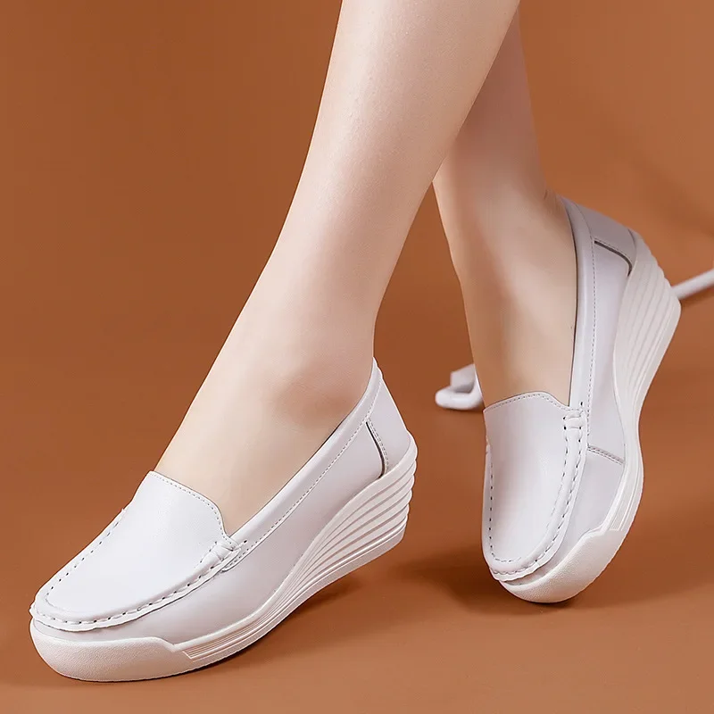 Women\'s Nurse Shoes Soft Sole White Wedge Leather Sneakers Casual Work Non-Slip Flats Anti-Slip Nursing Shoe Mom Walking Loafers