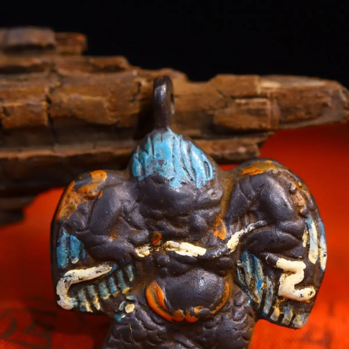 

Тибетская статуэтка орла Гаруды, скульптура, фигурка, аксессуар для украшения дома