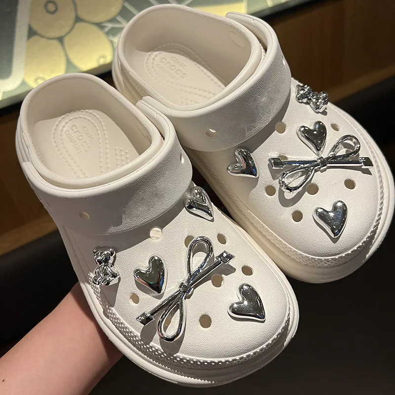 Новый гальванический медведь с бантом Ins, пряжка для обуви, аксессуары для обуви, съемная обувь с цветком, декоративная пряжка, тапочки, аксессуары Новый гальванический медведь с бантом Ins, пряжка для обуви, аксессуары для обуви, съемная обувь с цветком, декоративная пряжка, тапочки, аксессуары