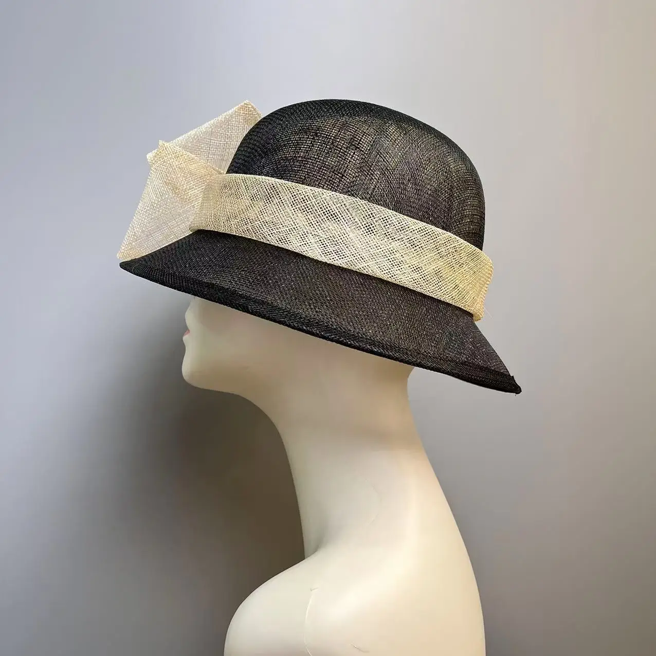 سيدة جديدة الكتان أفضل قبعة أنيقة وخفيفة الوزن قطع زينة القبعات حافة صياد قبعة قبعات رعاة البقر يدوية الصنع زهرة قبعات