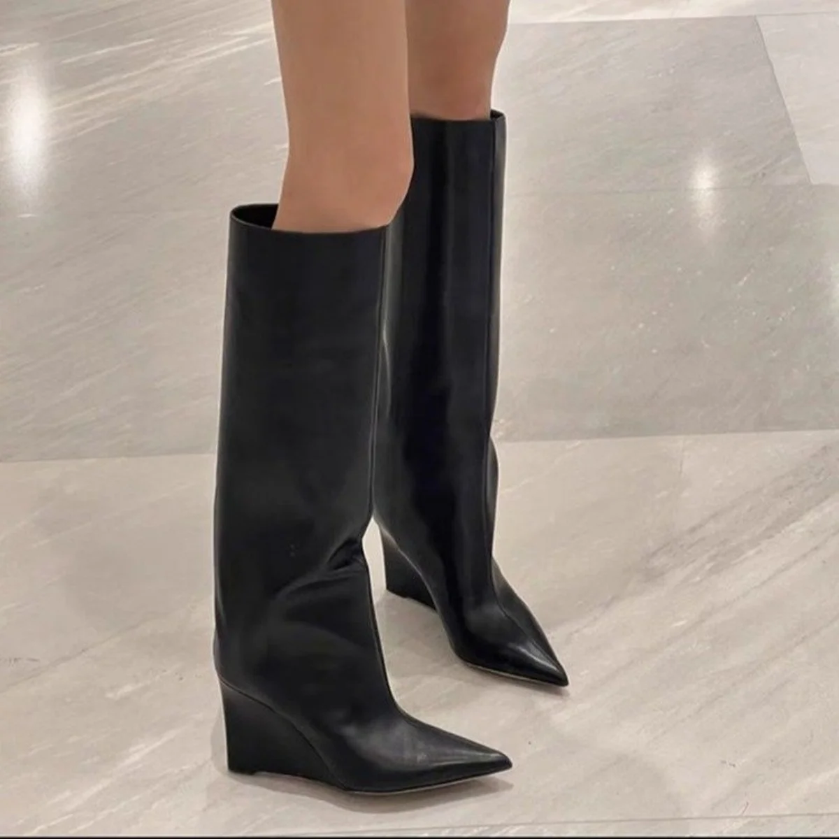 

2025 Large women's mid-knee boots, fashionable and trendy, versatile, durable, side zipper, suitable for cross-border trade