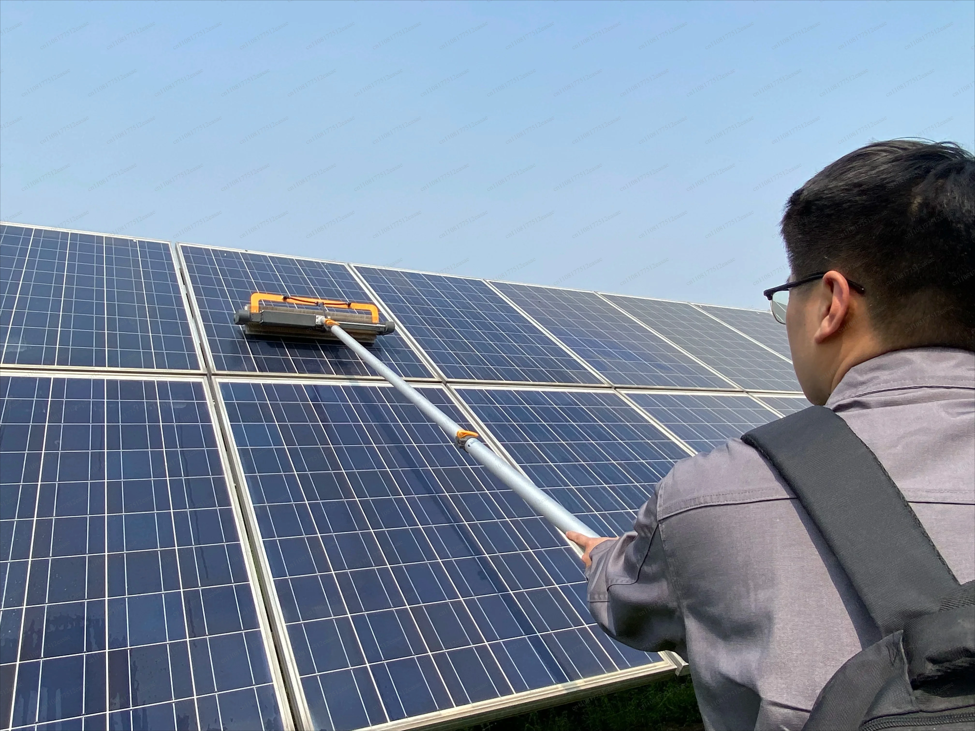 AC power supply 5.5M roller head photovoltaic brushless motor waterproof solar panel cleaning brush