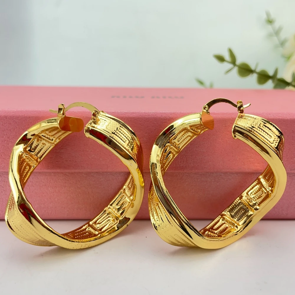 Yuminglai Fashion Luxury Dubai Jewelry Accessories Superior Quality Goldplated Earrings for Women FHK28383